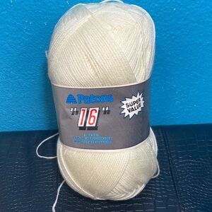 NWT Patons “16” 16 ounce 4 Ply‎ Super Value Yarn in Cream #1508